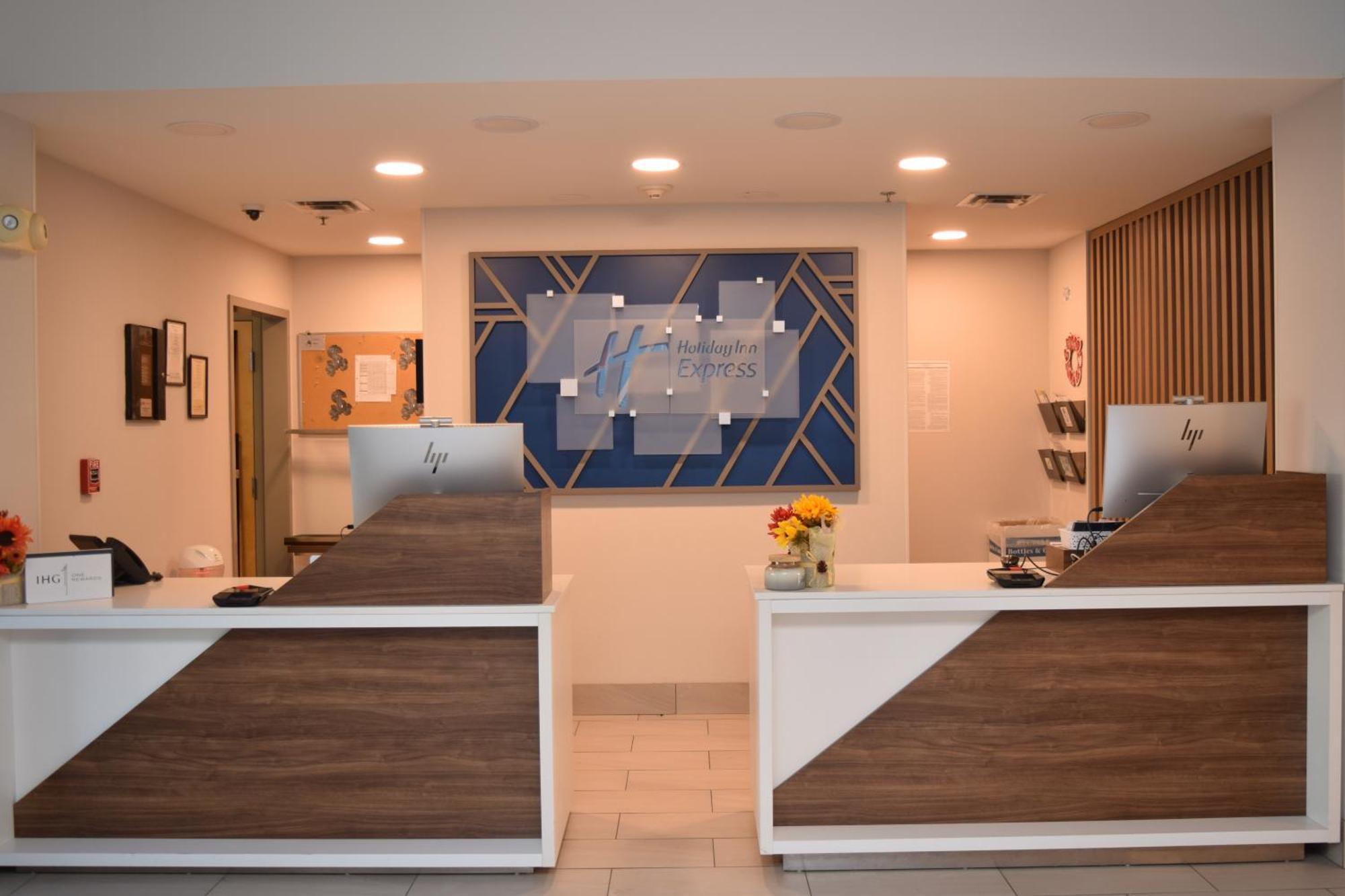 Holiday Inn Express Syracuse Airport By Ihg North Syracuse Exteriér fotografie